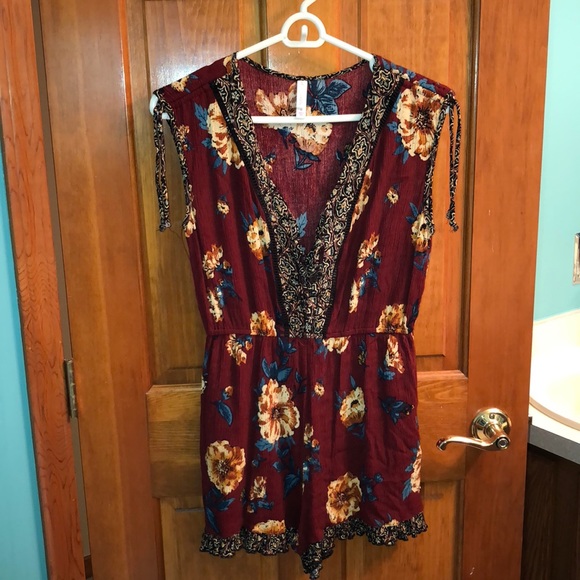 Xhilaration Other - Burgundy, floral romper